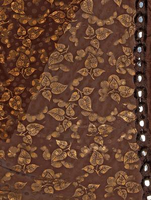 foil print ruffled saree with blouse - 17563192 - Standard Image - 4
