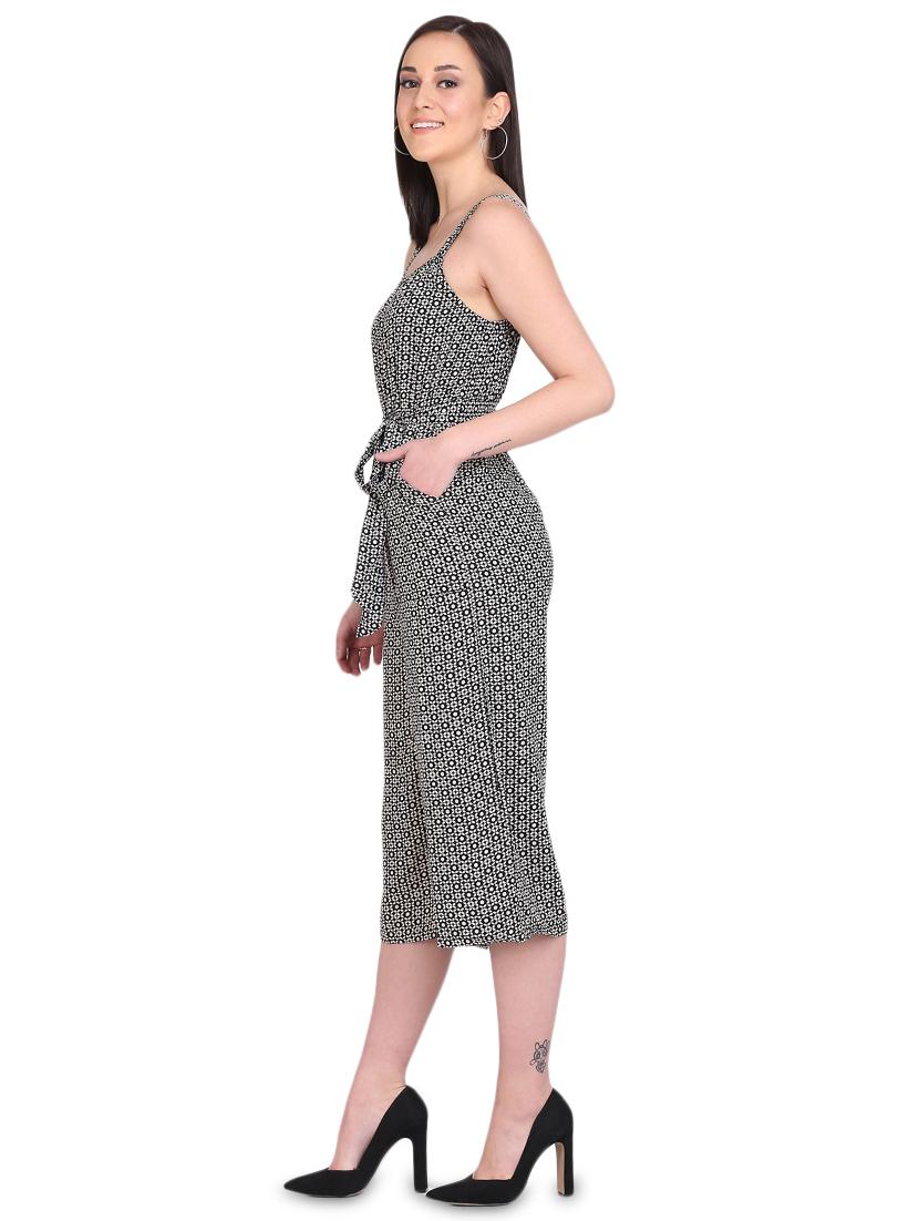 tie front 3/4th jumpsuit - 17564522 - Zoom Image - 2