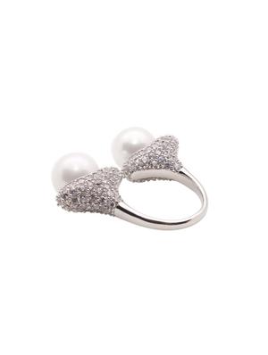 silver metal finger ring - 17565161 - Standard Image - 4