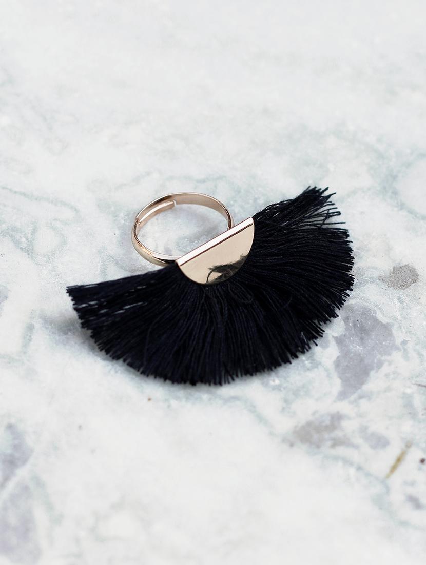 black metal finger ring - 17565172 - Zoom Image - 1