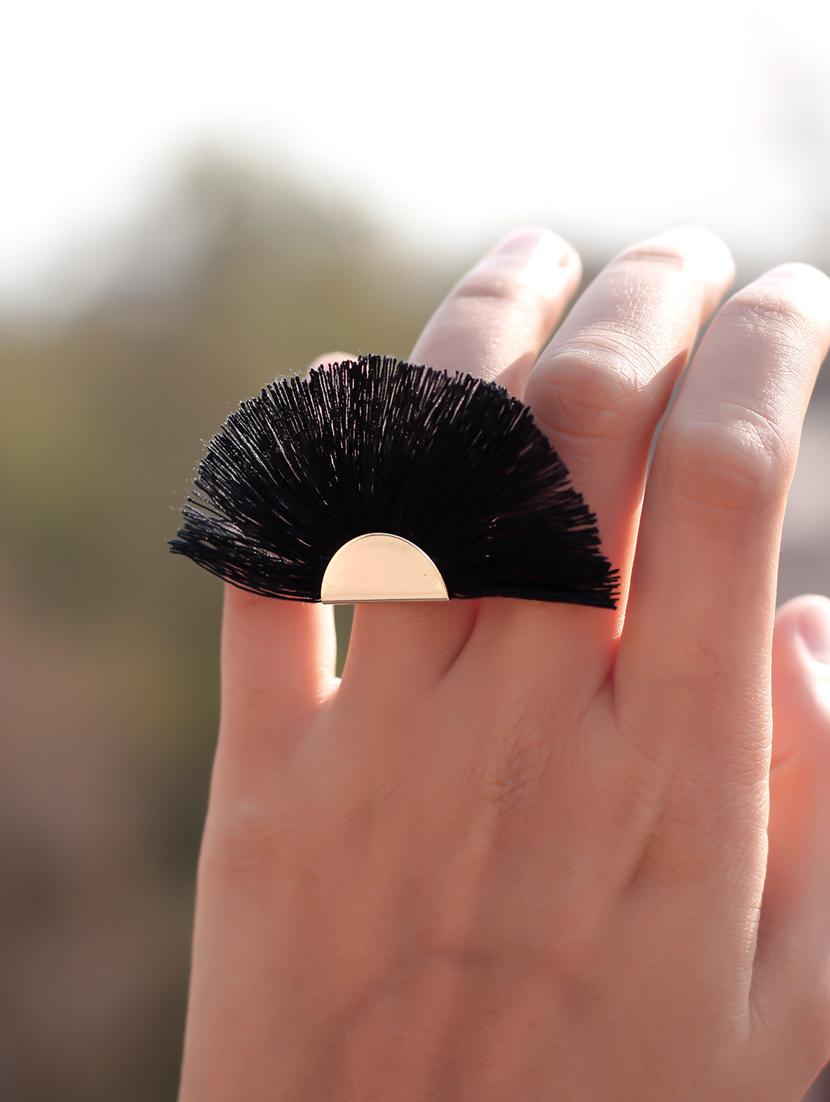 black metal finger ring - 17565172 - Zoom Image - 4
