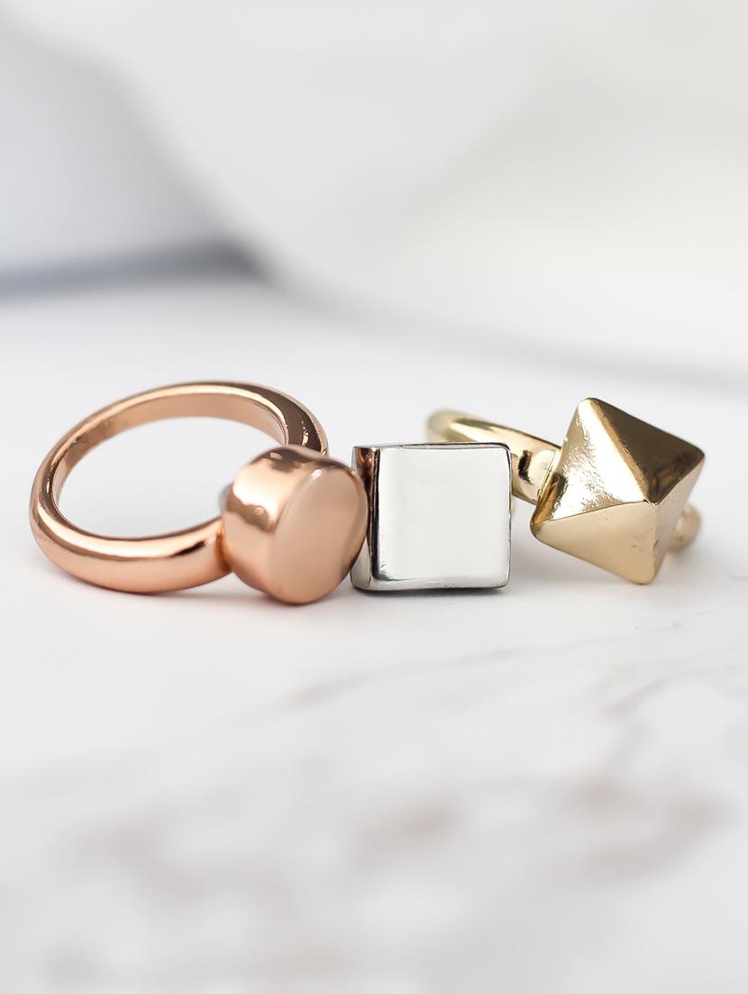 gold metal finger ring - 17565212 - Zoom Image - 2