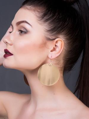 gold metal drop earring - 17565251 - Standard Image - 4