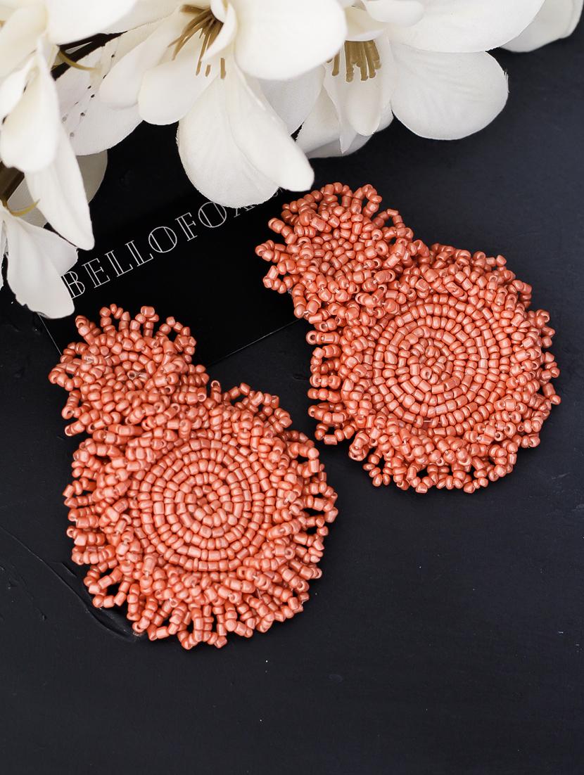 beige metal drop earring - 17565268 - Zoom Image - 1