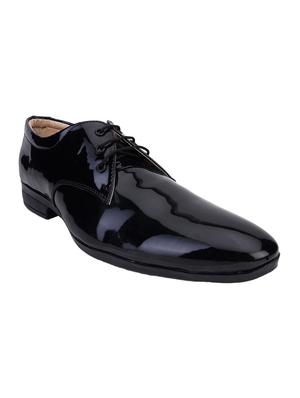 black leatherette laceup derbies - 17565499 - Standard Image - 2