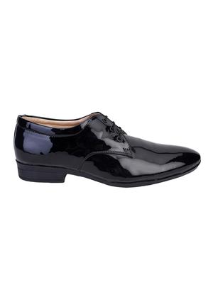 black leatherette laceup derbies - 17565499 - Standard Image - 3
