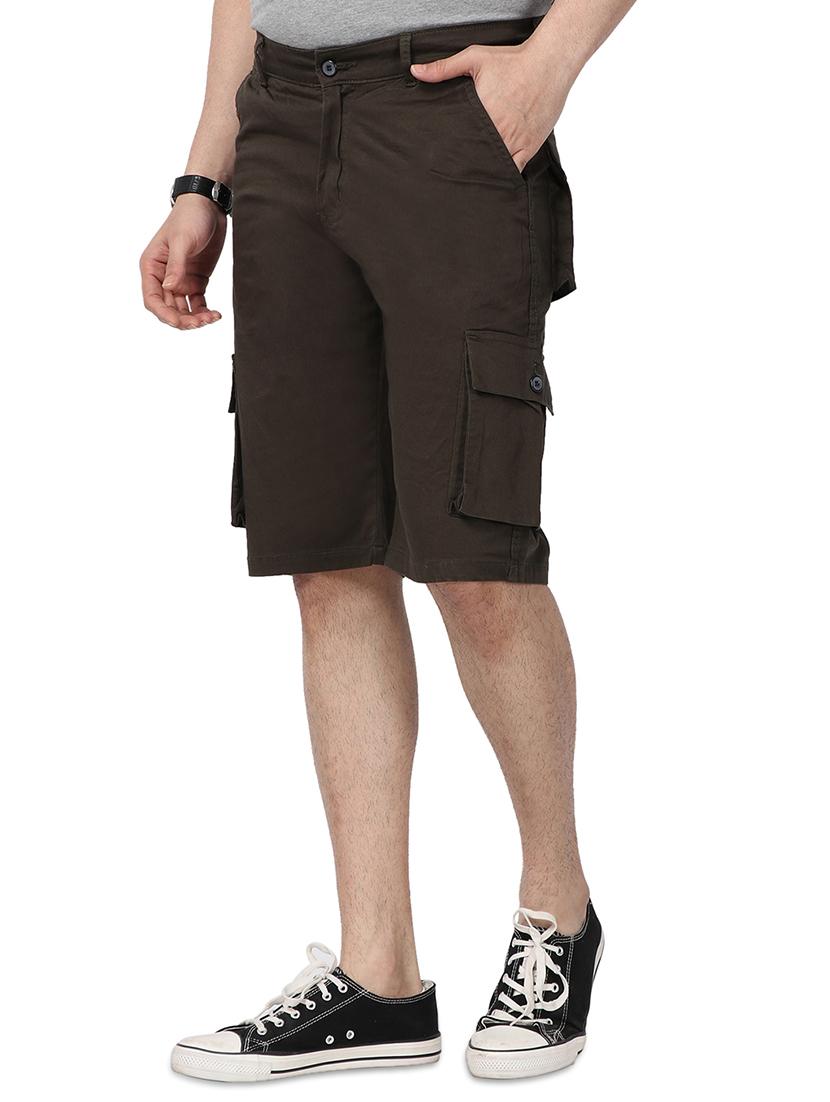 brown solid cargo shorts - 17568124 - Zoom Image - 2