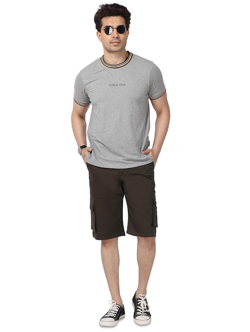 brown solid cargo shorts - 17568124 - Zoom Image - 4