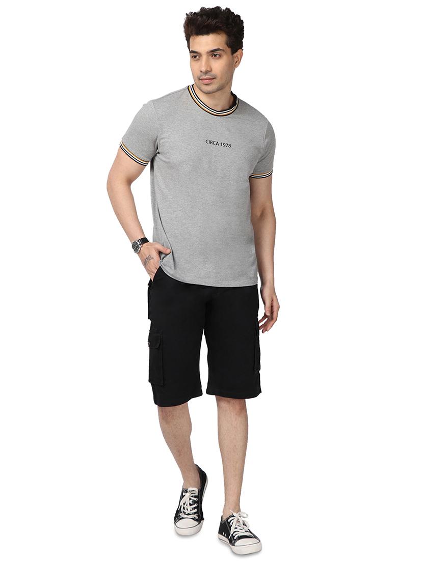 black solid cargo shorts - 17568126 - Zoom Image - 4