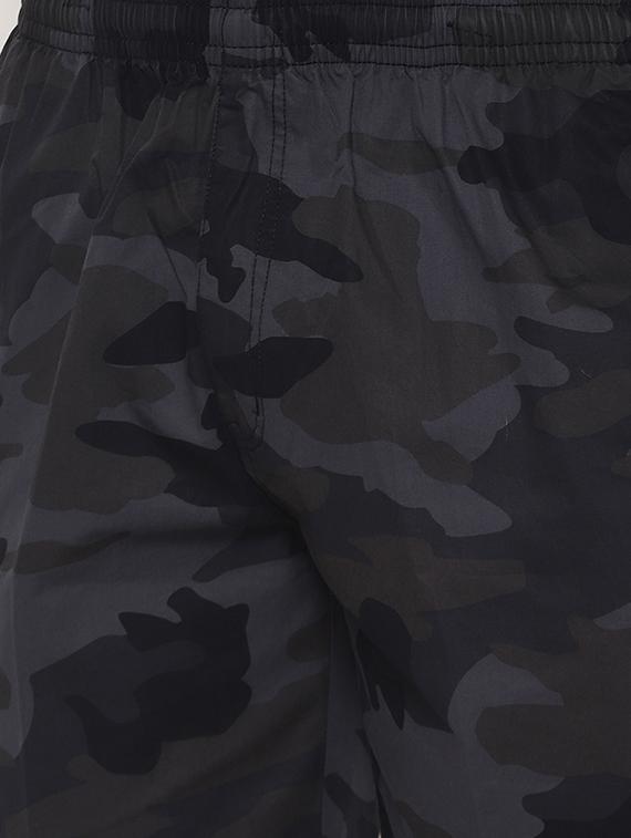 grey camouflage bermuda shorts - 17570689 - Zoom Image - 5
