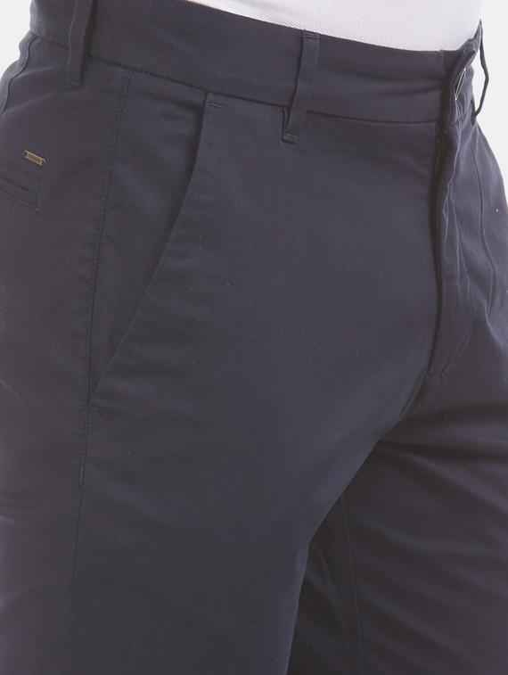 navy blue solid flat front casual trouser - 17571078 - Zoom Image - 5