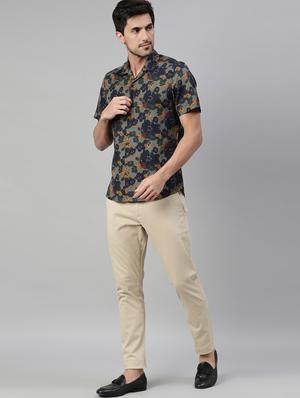 beige solid chinos - 17571166 - Standard Image - 4