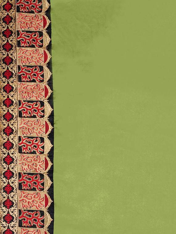 lace bordered embroidered saree with blouse - 17572971 - Zoom Image - 4