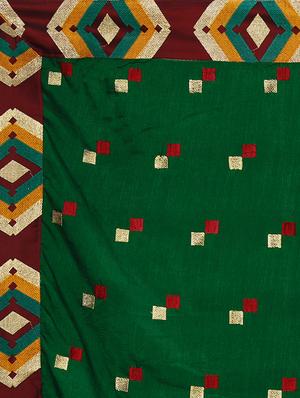 bottle green bordered saree with blouse - 17572977 - Standard Image - 4