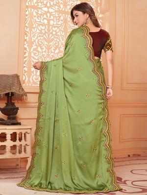 solid bordered saree with blouse - 17572979 - Standard Image - 2