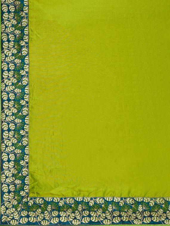 solid bordered saree with blouse - 17573018 - Zoom Image - 4
