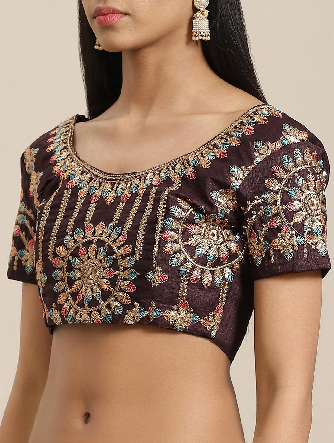 abstract printed saree with blouse - 17573157 - Zoom Image - 3