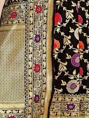 jacquard banarasi saree with blouse - 17573675 - Standard Image - 3