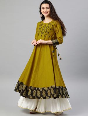 embroidered flared kurta - 17574180 - Standard Image - 3