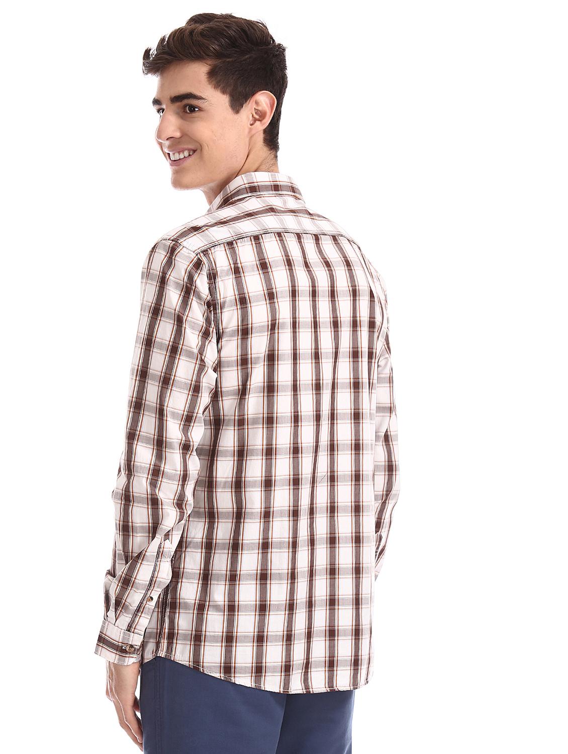 off white checkered casual shirt - 17577465 - Zoom Image - 3