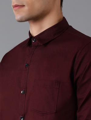 maroon solid casual shirt - 17578133 - Standard Image - 4