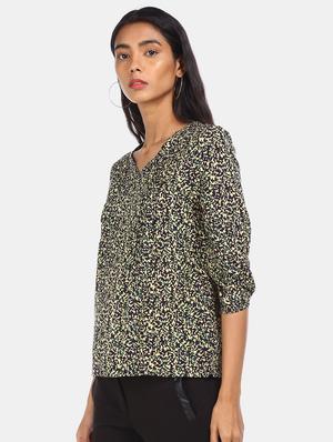 v neck printed top - 17581681 - Standard Image - 2