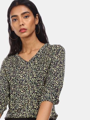 v neck printed top - 17581681 - Standard Image - 5