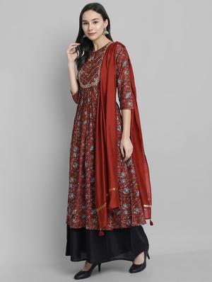 floral print suit set - 17582066 - Standard Image - 2
