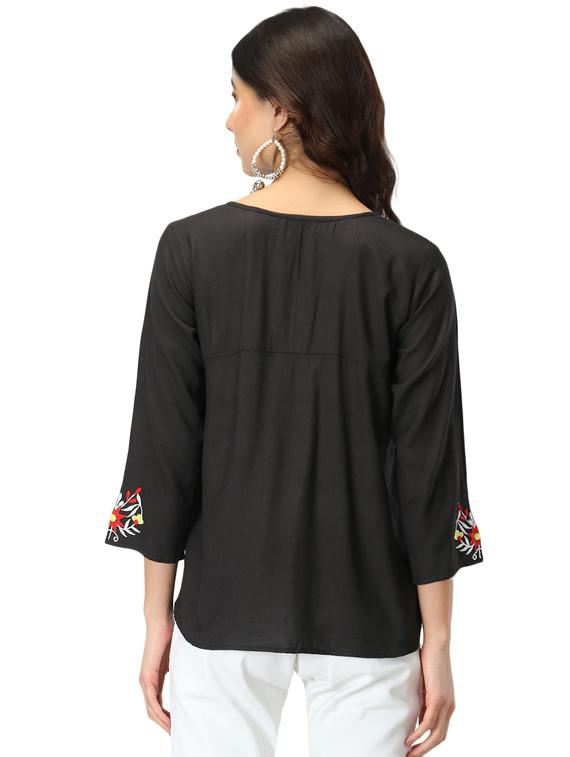 tie up neck embroidered detail top - 17582170 - Zoom Image - 3
