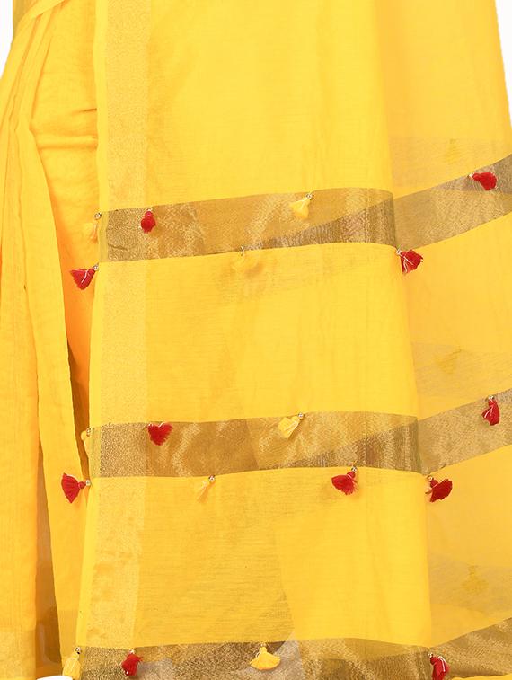 solid tant saree with blouse - 17582835 - Zoom Image - 3