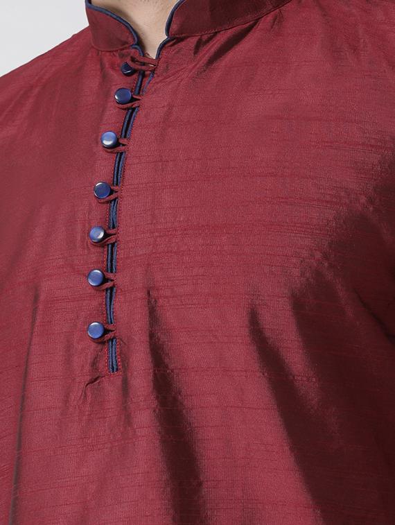 maroon silk blend solid kurta pyjama set - 17585781 - Zoom Image - 4