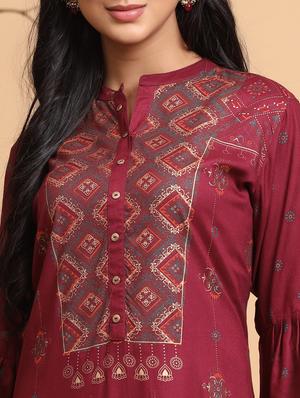 burgundy printed straight kurta set - 17588662 - Standard Image - 6