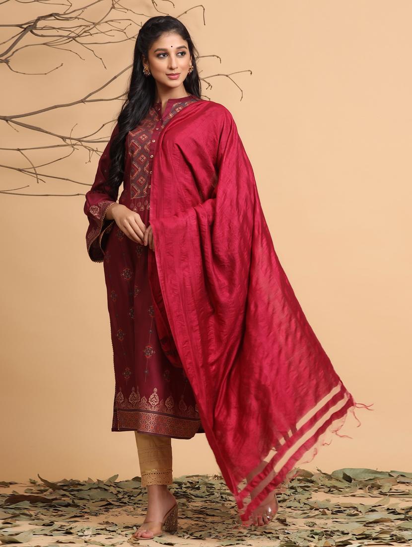 burgundy printed straight kurta set - 17588662 - Zoom Image - 2
