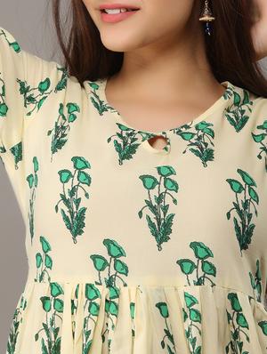 green printed flared kurta - 17591601 - Standard Image - 4