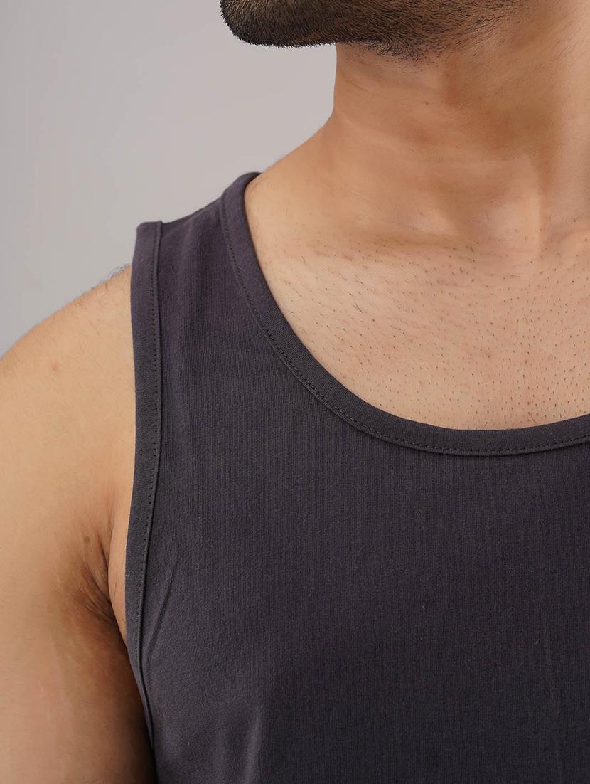 grey solid vest - 17593044 - Zoom Image - 4