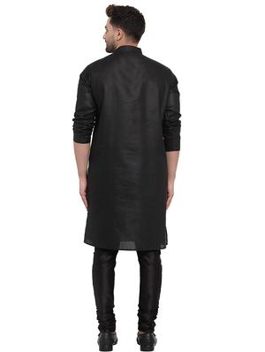 black solid long kurta - 17594333 - Standard Image - 3