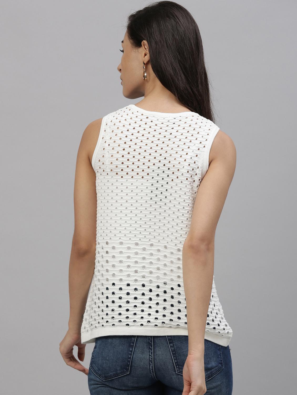 round neck perforated top - 17594510 - Zoom Image - 3