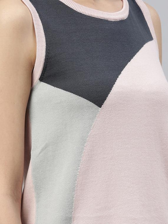 round neck color block top - 17594523 - Zoom Image - 5