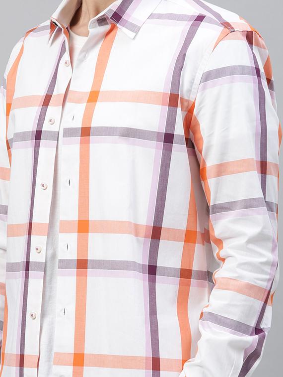white checkered casual shirt - 17594993 - Zoom Image - 5
