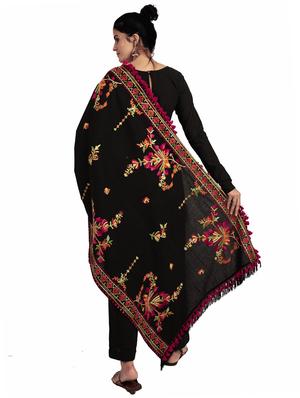 black khadi embroidered dupatta - 17595129 - Standard Image - 3