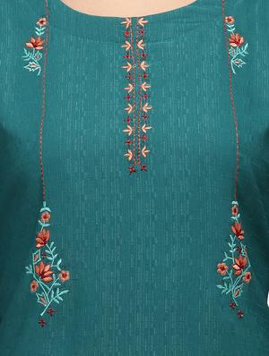 green solid straight kurta - 17595154 - Standard Image - 5