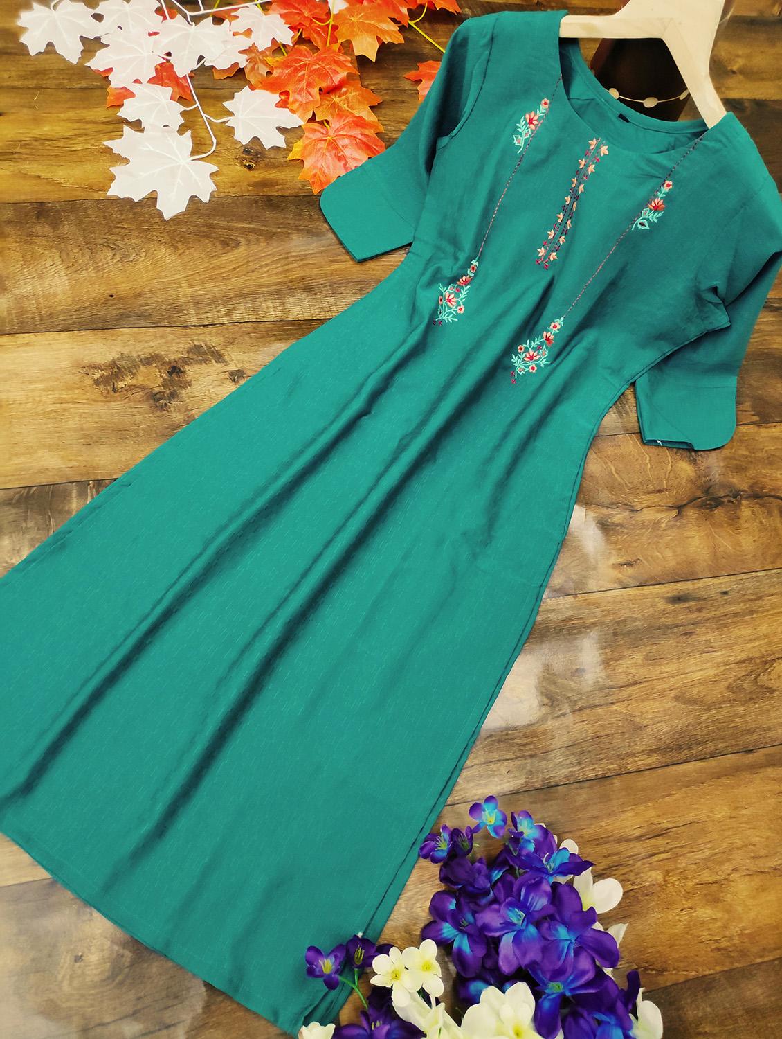 green solid straight kurta - 17595154 - Zoom Image - 4