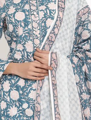 floral suit set - 17596017 - Standard Image - 4