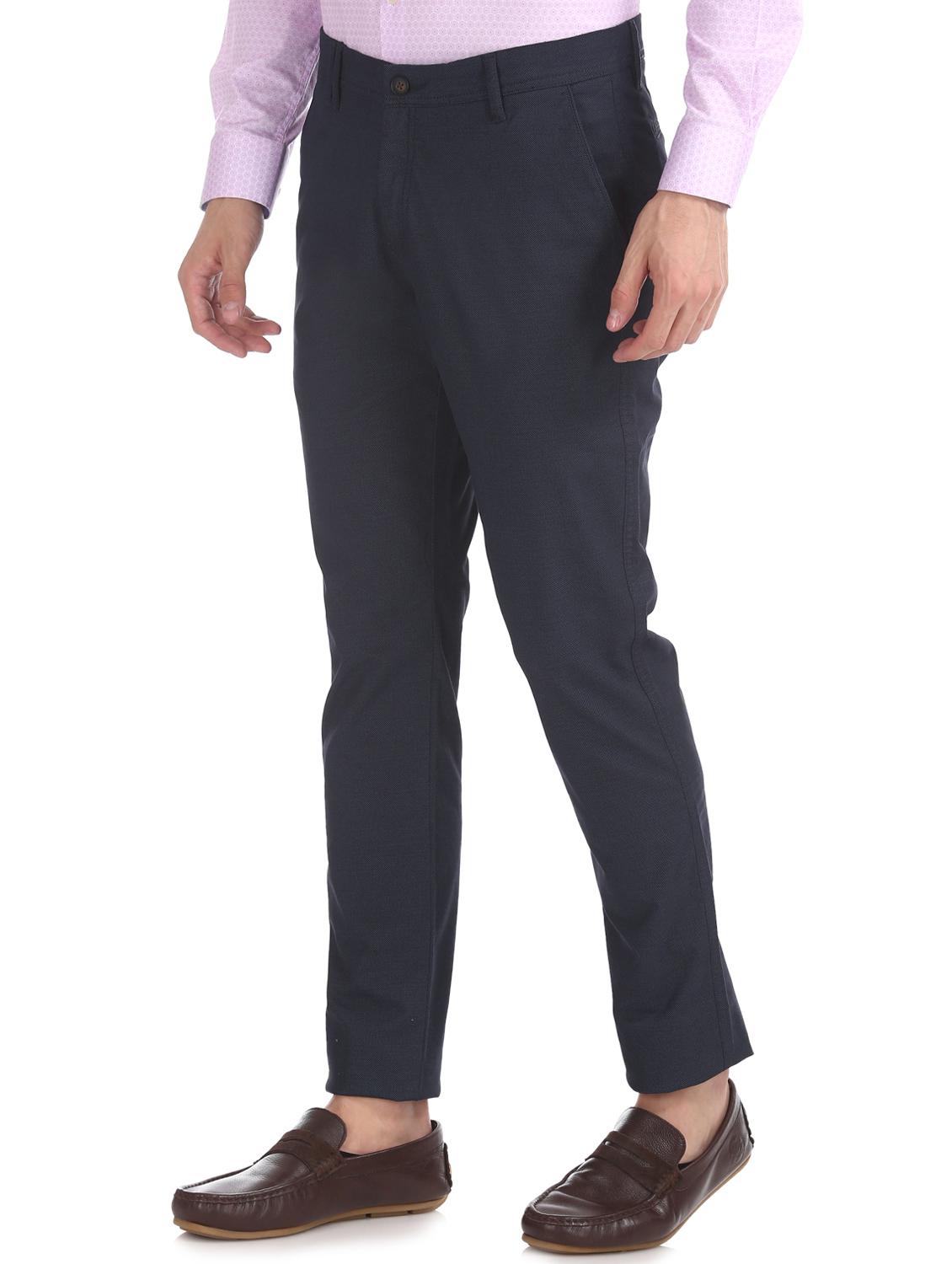 navy blue solid chinos trouser - 17597687 - Zoom Image - 2
