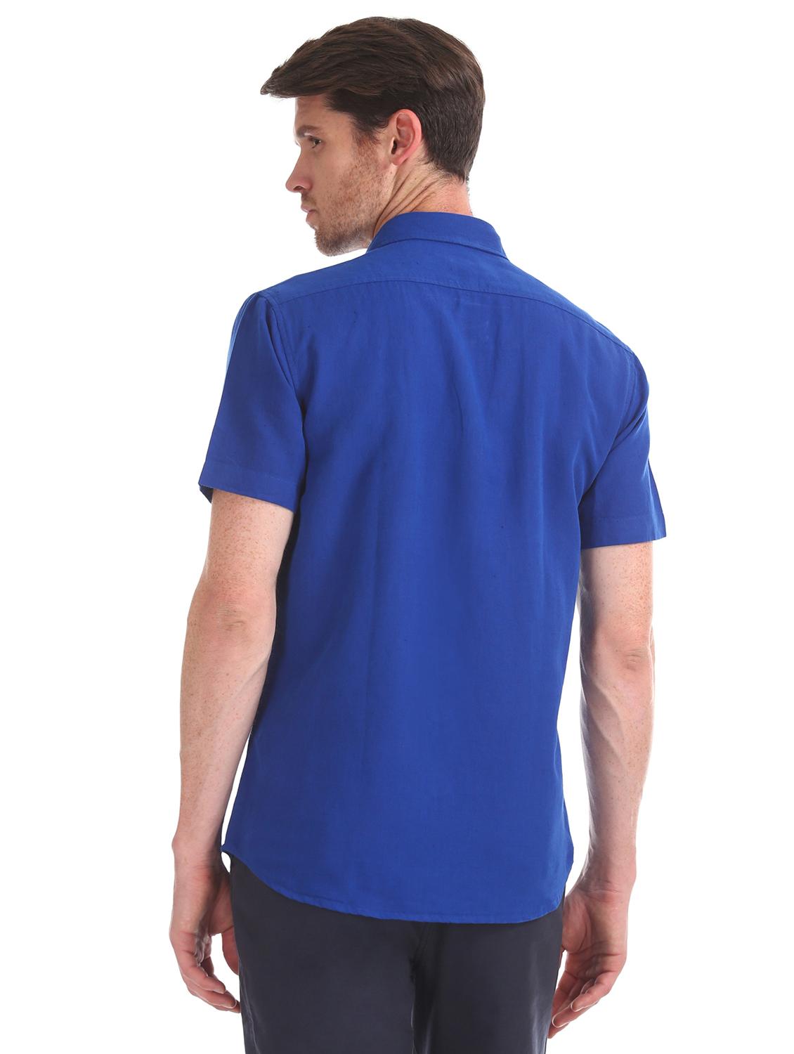 blue solid casual shirt - 17597916 - Zoom Image - 3