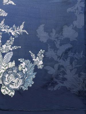 blue silk blend printed saree with blouse - 17599366 - Standard Image - 4