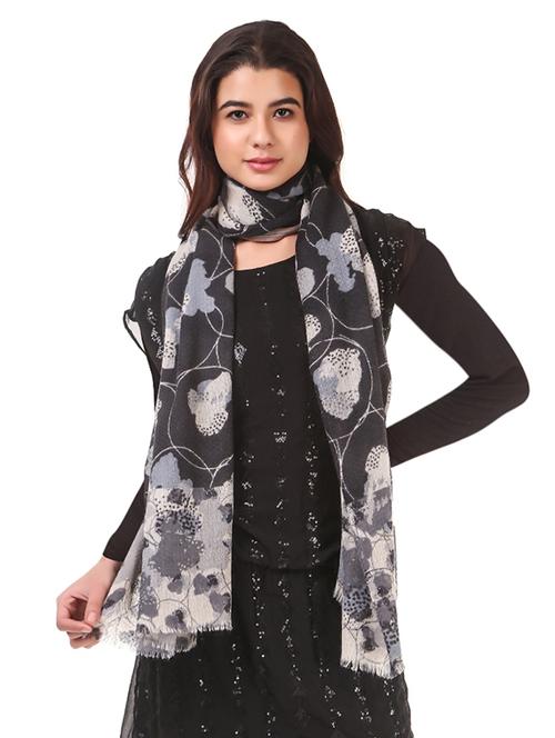 black wool stole - 17599949 - Standard Image - 1