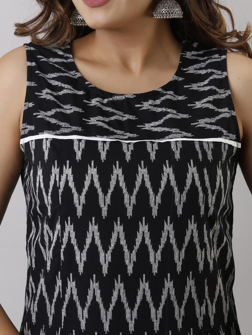 black cotton straight kurta - 17607074 - Zoom Image - 4