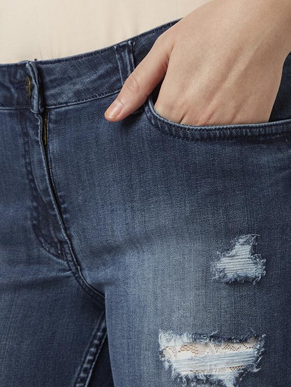 mid rise distressed jeans - 17608764 - Zoom Image - 5