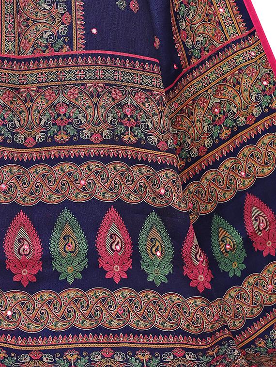 mirror work printed saree with blouse - 17609535 - Zoom Image - 4